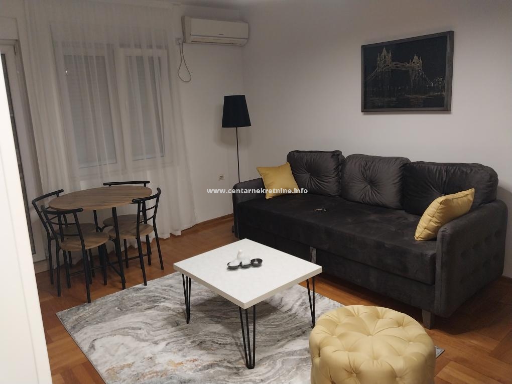Prodaja, jednosoban stan 37m2, Drač, Podgorica